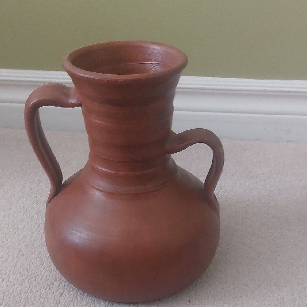 Vintage, Terracotta Brown Vase. Made in Portugal - Picture 3 of 4